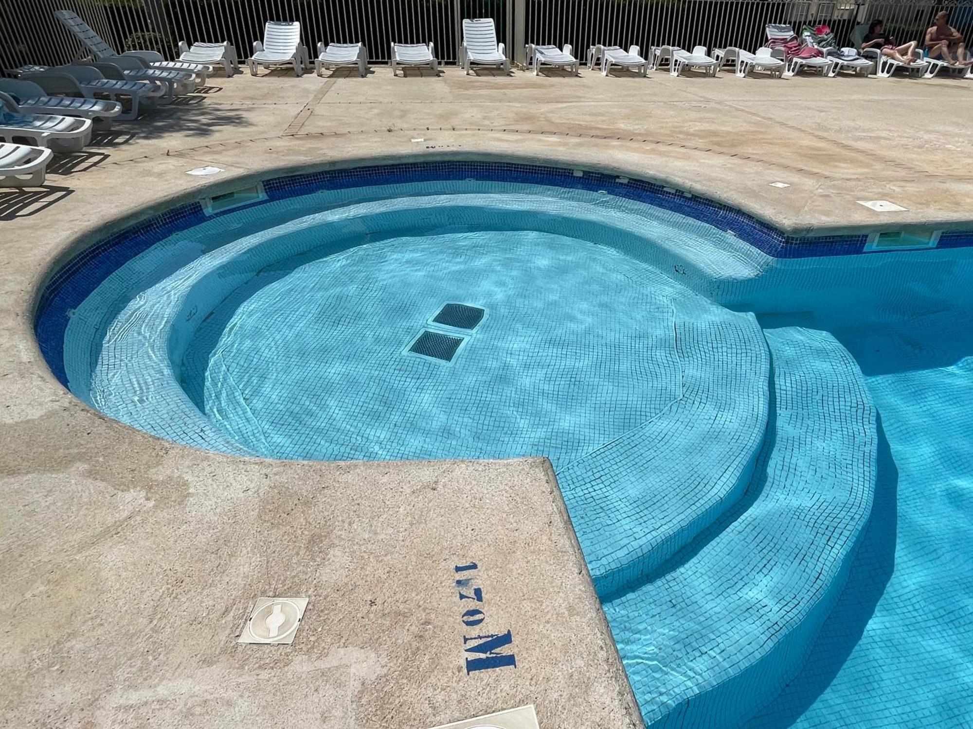 Appartement Plage Piscine Et Tennis Inclus La Londe-les-Maures Exterior photo